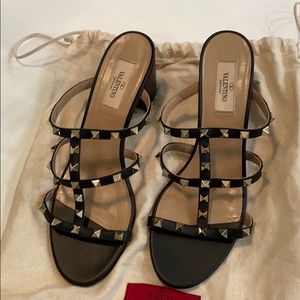 VALENTINO GARAVANI ROCKSTUD SANDALS SIZE 40, 9 1/2